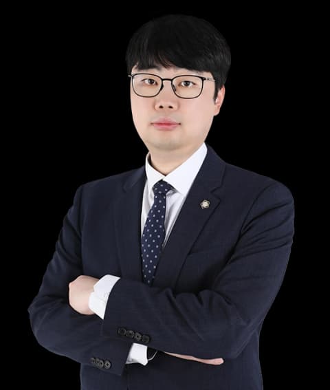 울산공중밀집장소추행변호사 undefined
