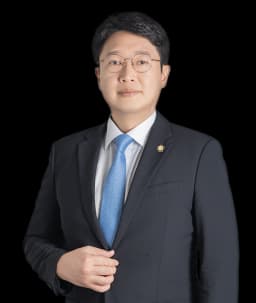 정우석